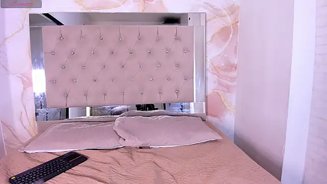 Snapshot of Sofia__rivera chatting on February 2026 07:33:02 PM Sofia rivera online show from February 2026 07:33:02 PM