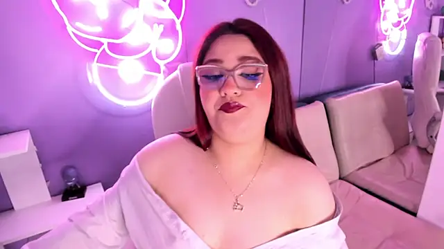 Camiila Osorio online show from November 2025 07:18:02 PM