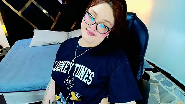 Camiila Osorio online show from June 2026 07:19:02 PM