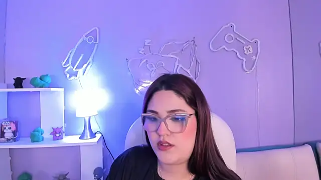 Camiila Osorio online show from December 2025 09:26:02 PM