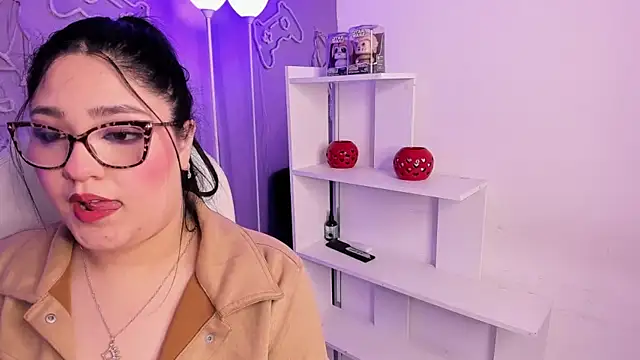 Camiila Osorio online show from March 2026 07:30:01 PM