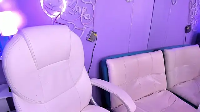 Camiila Osorio online show from December 2025 07:52:02 PM