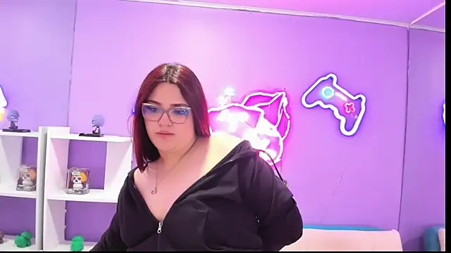 Camiila Osorio online show from September 2025 08:42:01 PM