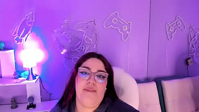 Camiila Osorio online show from November 2025 07:29:02 PM