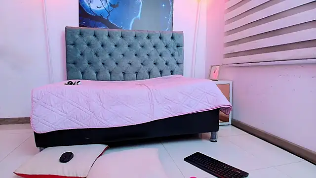 Camiila Osorio online show from March 2025 07:00:02 AM