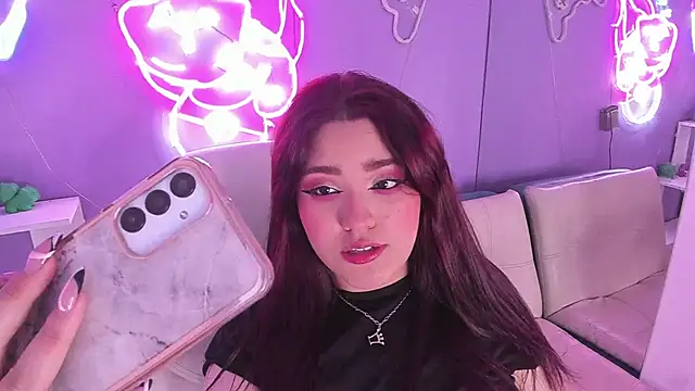 Camiila Osorio online show from October 2025 07:40:01 PM
