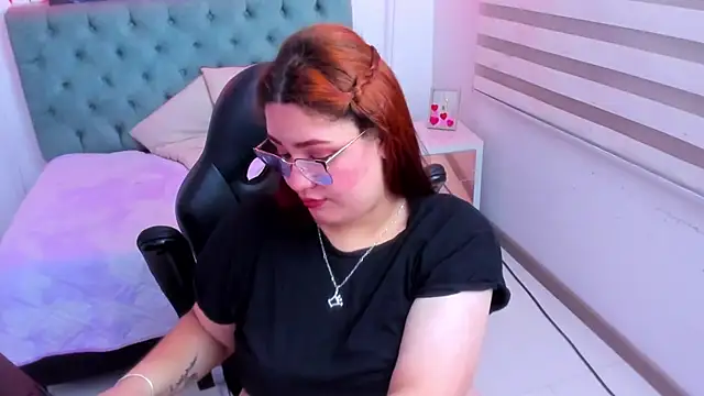 Camiila Osorio online show from March 2025 06:40:02 AM