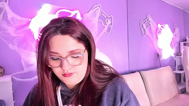 Camiila Osorio online show from October 2025 07:33:02 PM