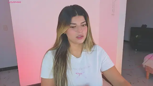 Thamy stark online show from September 2025 02:04:01 PM