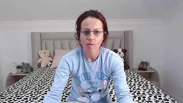 CatWoman0001 online show from November 2025 09:53:01 AM