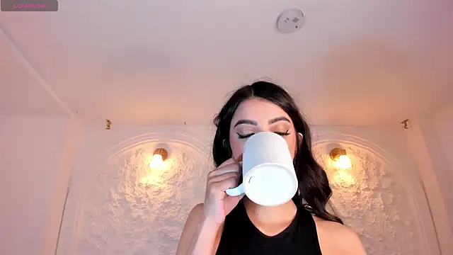 ValeriaVelvet online show from April 2026 12:09:01 PM