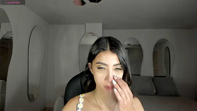 ValeriaVelvet online show from May 2026 11:49:02 AM