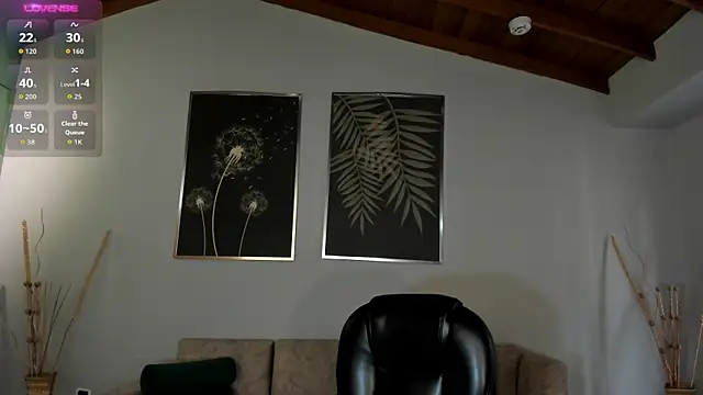 Snapshot of ValeriaVelvet chatting on November 2025 12:16:01 PM ValeriaVelvet online show from November 2025 12:16:01 PM