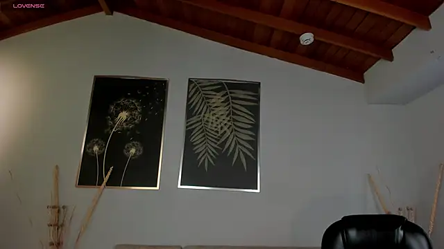 Snapshot of ValeriaVelvet chatting on November 2025 12:16:01 PM ValeriaVelvet online show from November 2025 12:16:01 PM