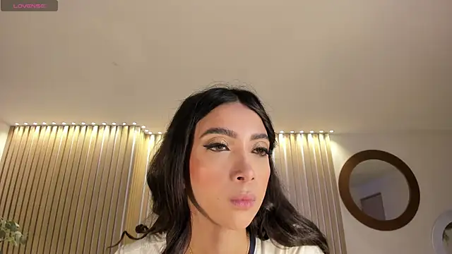 ValeriaVelvet online show from May 2026 12:09:01 PM
