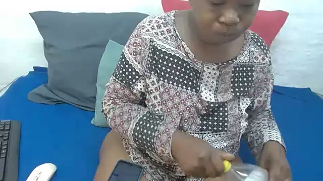 Thickchocolatex2 online show from November 2025 06:13:02 AM