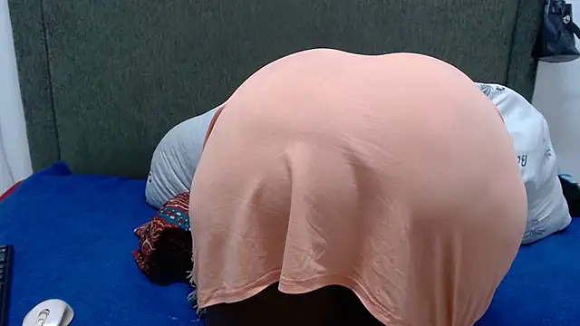 Thickchocolatex2 online show from February 2026 11:24:02 PM