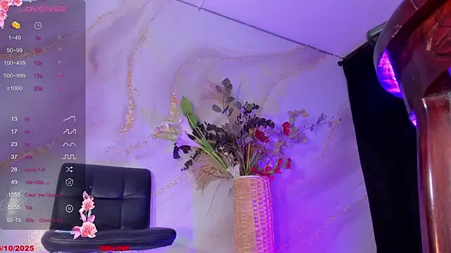 Snapshot of Karla-Ebony chatting on October 2025 01:41:02 PM Karla-Ebony online show from October 2025 01:41:02 PM