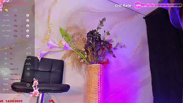 Snapshot of Karla-Ebony chatting on September 2025 01:44:01 PM Karla-Ebony online show from September 2025 01:44:01 PM