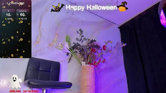 Snapshot of Karla-Ebony chatting on October 2025 01:42:05 PM Karla-Ebony online show from October 2025 01:42:05 PM