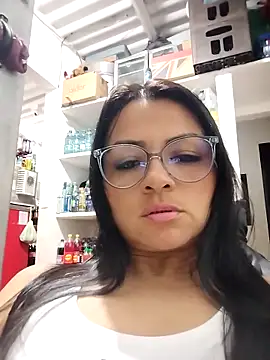 Linda Lars online show from October 2025 02:12:02 AM