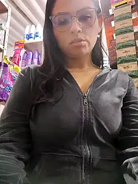 Linda Lars online show from December 2025 02:43:01 AM