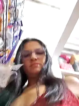 Linda Lars online show from February 2026 02:11:01 AM