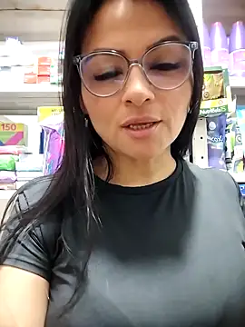 Linda Lars online show from November 2025 03:06:02 AM