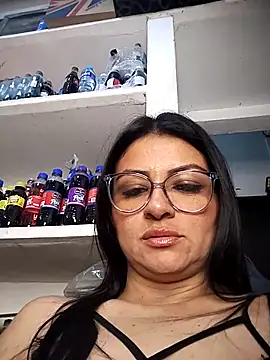 Linda Lars online show from November 2025 04:16:02 AM