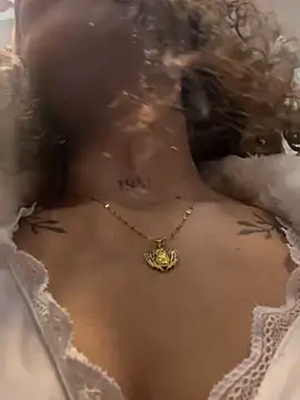 Snapshot of MarieLeon chatting on March 2025 09:34:01 PM MarieLeon online show from March 2025 09:34:01 PM