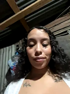 Snapshot of MarieLeon chatting on December 2025 08:15:02 PM MarieLeon online show from December 2025 08:15:02 PM