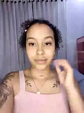 Snapshot of MarieLeon chatting on March 2025 04:52:02 AM MarieLeon online show from March 2025 04:52:02 AM