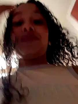 Snapshot of MarieLeon chatting on October 2025 08:42:01 PM MarieLeon online show from October 2025 08:42:01 PM