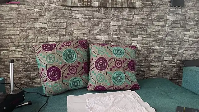 anellejones online show from February 2026 08:20:02 PM