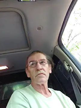 coolbrease10 online show from April 2026 08:51:02 PM
