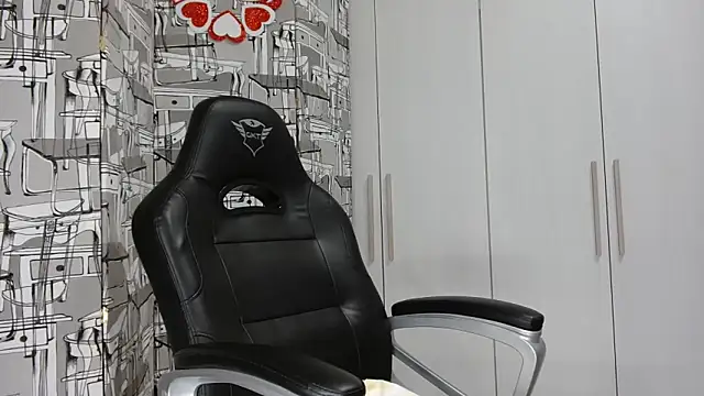 saraxt987 online show from February 2025 01:55:01 PM