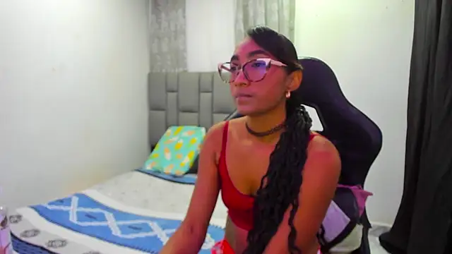 Snapshot of MurphyAngelina chatting on June 2026 03:01:02 AM MurphyAngelina online show from June 2026 03:01:02 AM