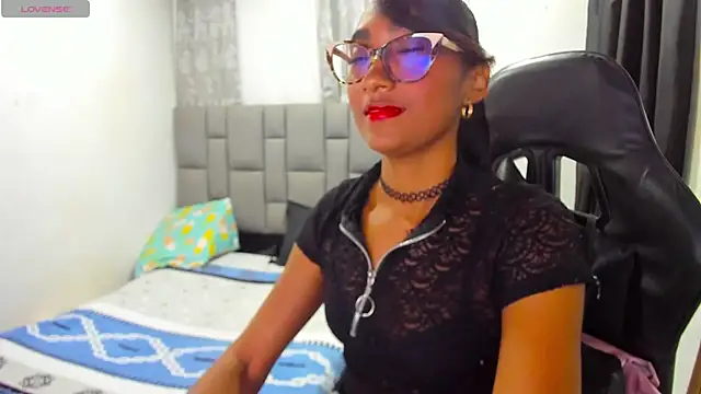MurphyAngelina online show from June 2026 02:05:02 AM