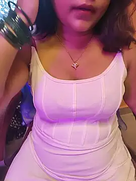 nisha baby2 online show from July 2026 03:25:01 AM
