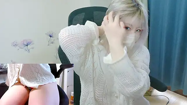 Snapshot of hazuki_8008 chatting on April 2026 04:05:02 AM hazuki 8008 online show from April 2026 04:05:02 AM