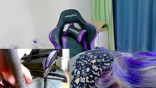 Snapshot of hazuki_8008 chatting on February 2026 03:17:01 AM hazuki 8008 online show from February 2026 03:17:01 AM