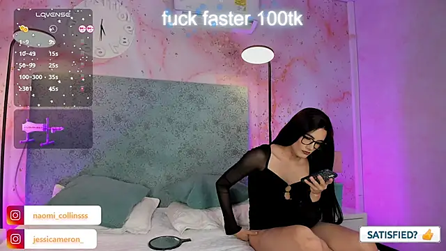 Snapshot of JESSI_NAOMI chatting on September 2025 01:23:02 AM JESSI NAOMI online show from September 2025 01:23:02 AM