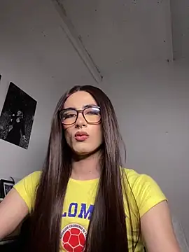 JESSI NAOMI online show from April 2026 01:07:01 AM