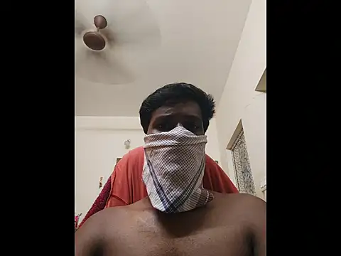 Snapshot of boy_BeardGallery chatting on October 2025 01:01:01 PM boy BeardGallery online show from October 2025 01:01:01 PM