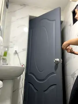 Arilw online show from October 2025 12:04:01 PM