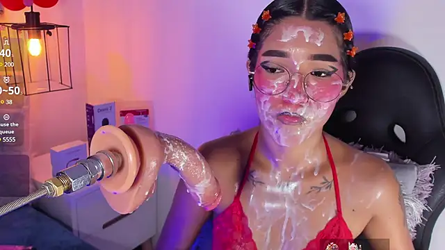 Snapshot of baby_naughty1_ chatting on February 2025 04:27:01 PM baby naughty1 online show from February 2025 04:27:01 PM