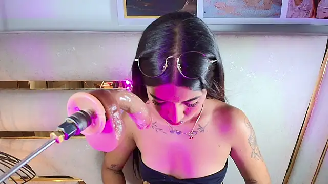 Snapshot of baby_naughty1_ chatting on October 2025 03:13:02 PM baby naughty1 online show from October 2025 03:13:02 PM