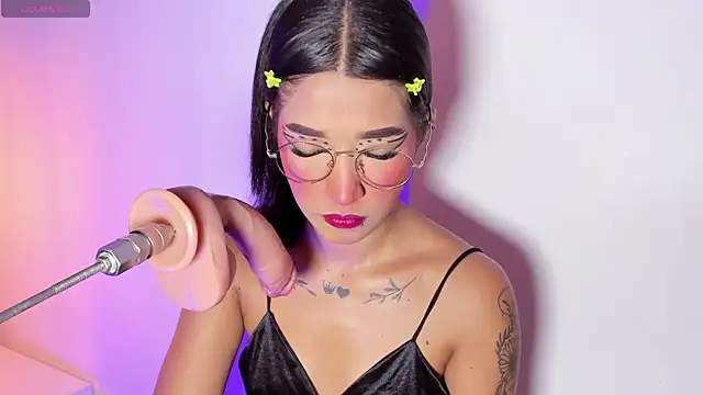 Snapshot of baby_naughty1_ chatting on February 2025 05:08:01 PM baby naughty1 online show from February 2025 05:08:01 PM