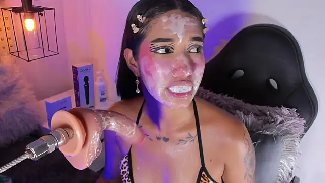 Snapshot of baby_naughty1_ chatting on February 2025 04:59:01 PM baby naughty1 online show from February 2025 04:59:01 PM