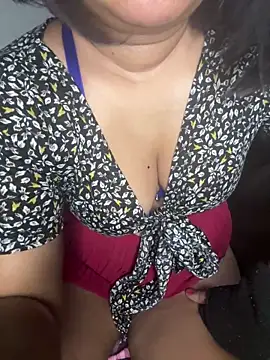 Shadow Girl007 online show from June 2026 07:37:02 PM